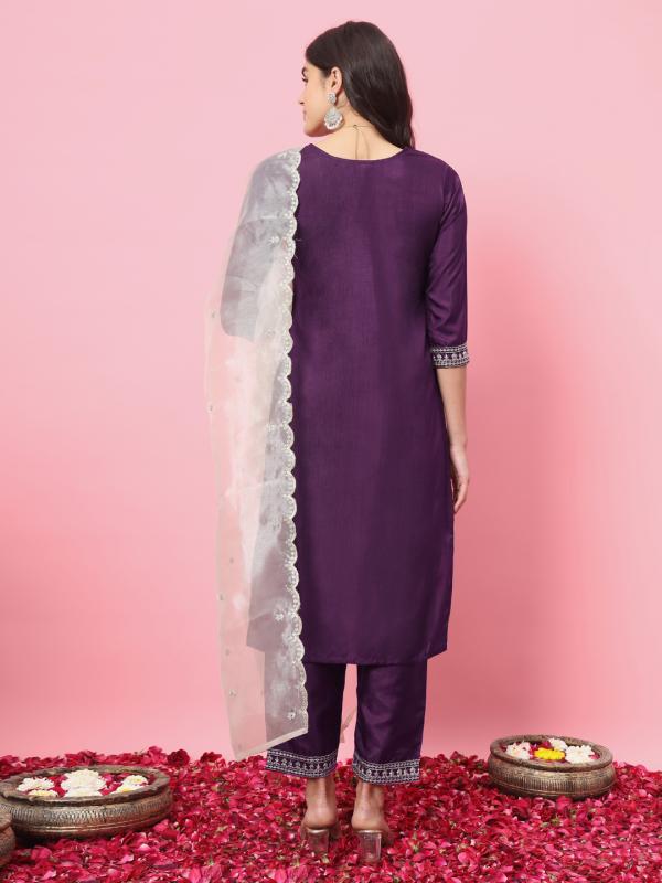 VP 9530 P Silk Blend Kurta and Trouser Set with Organza Dupatta